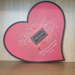 TS0419001 Giant Heart Shaped Box